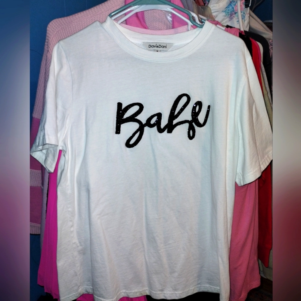 Sparkle "Babe" Applique Tee - Picture 2 of 3